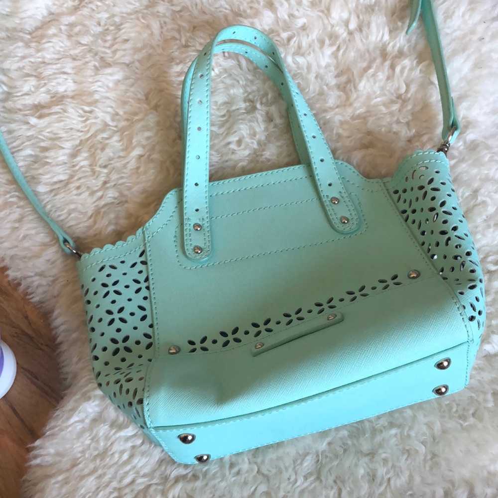 B. Makowsky mint green leather shoulder bag crossbody
